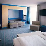Vienna House Easy By Wyndham 4*