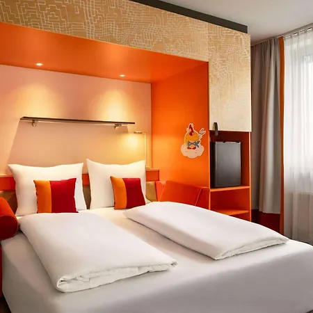 Hotel Vienna House Easy By Wyndham 4*