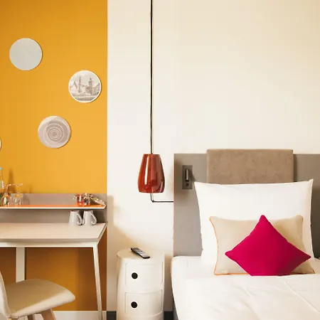 Vienna House Easy By Wyndham 4*