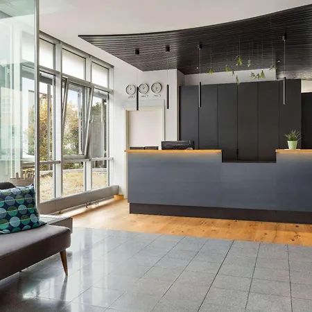 Vienna House Easy By Wyndham ホテル 4*