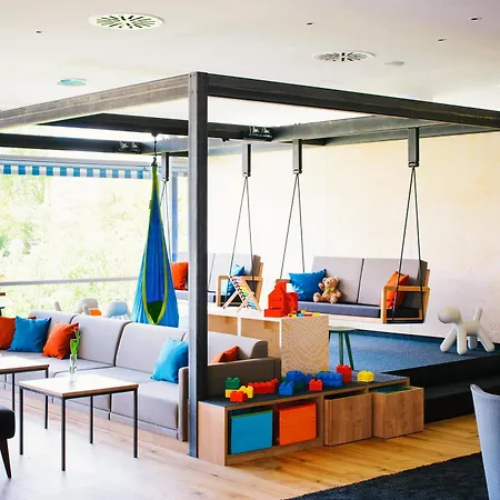 Vienna House Easy 4* Günzburg